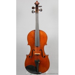 Violin med etikett: Buthod...